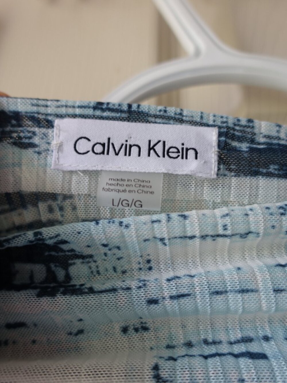 Calvin Klein Blue & White Patterned Ribbed Knit Top - Picture 3 of 9